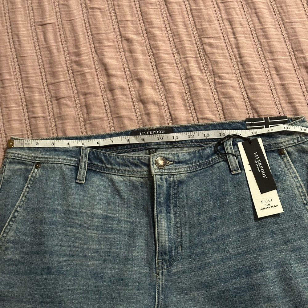 NWT Liverpool Los Angeles Women's Norma Jean Mid-Rise Relaxed Roller - Picture 11 of 15